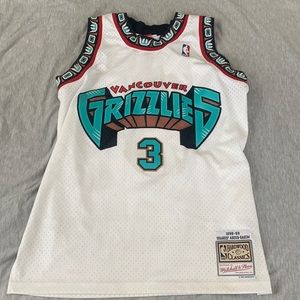 Memphis (Vancouver) Grizzlies Shareef Abdur-Rahim jersey.